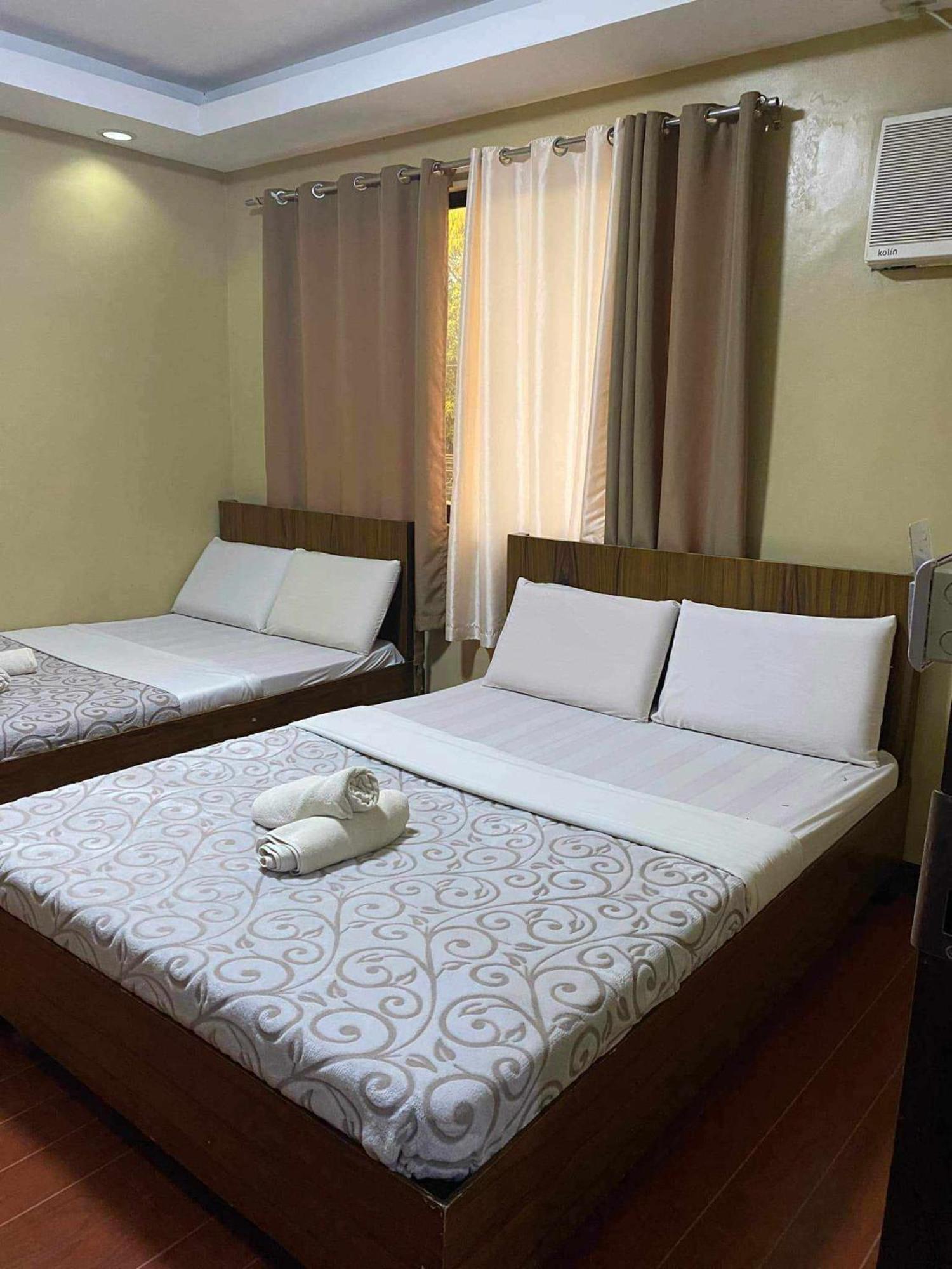 East Square Inn Bacolod Ngoại thất bức ảnh