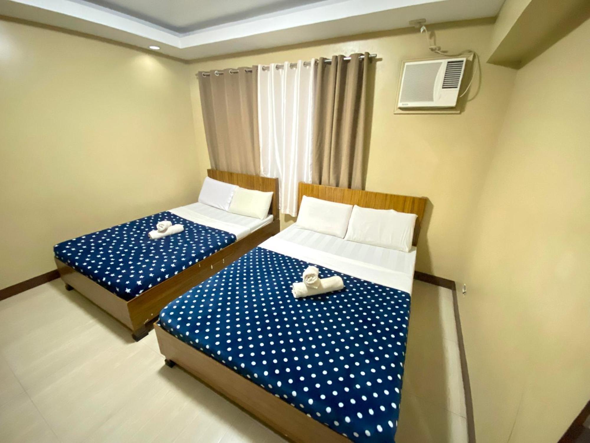 East Square Inn Bacolod Ngoại thất bức ảnh