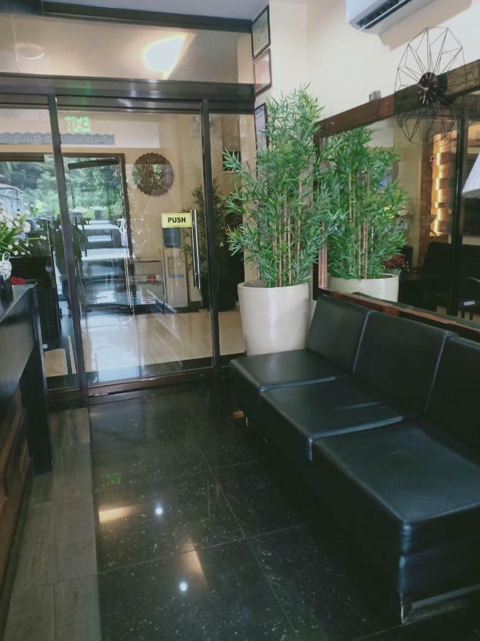 East Square Inn Bacolod Ngoại thất bức ảnh