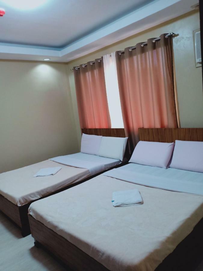 East Square Inn Bacolod Ngoại thất bức ảnh