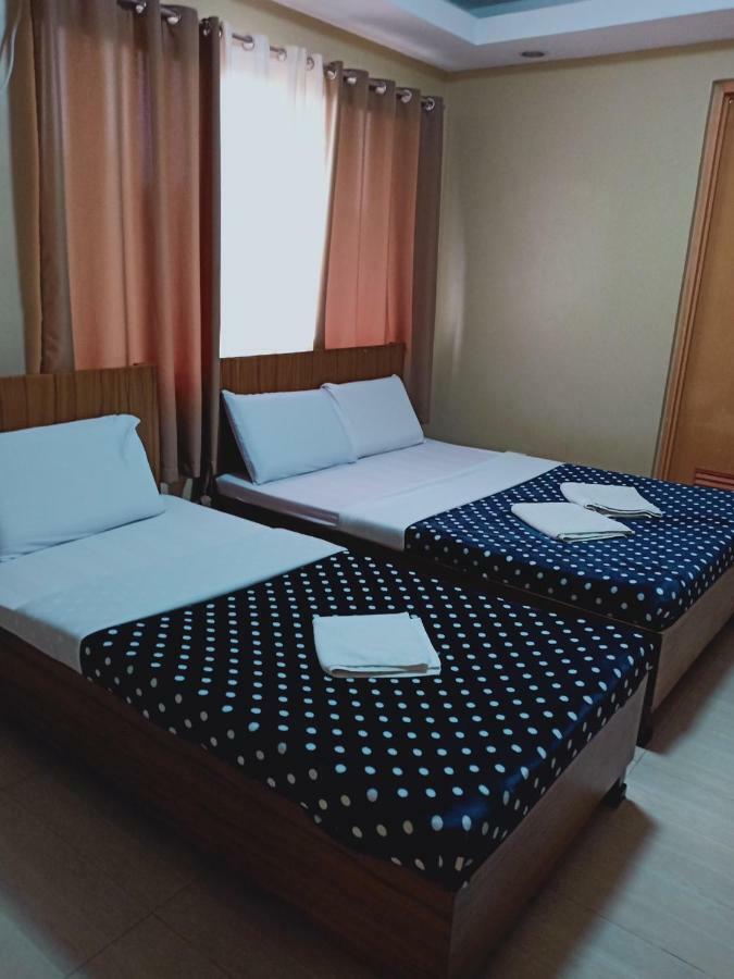 East Square Inn Bacolod Ngoại thất bức ảnh