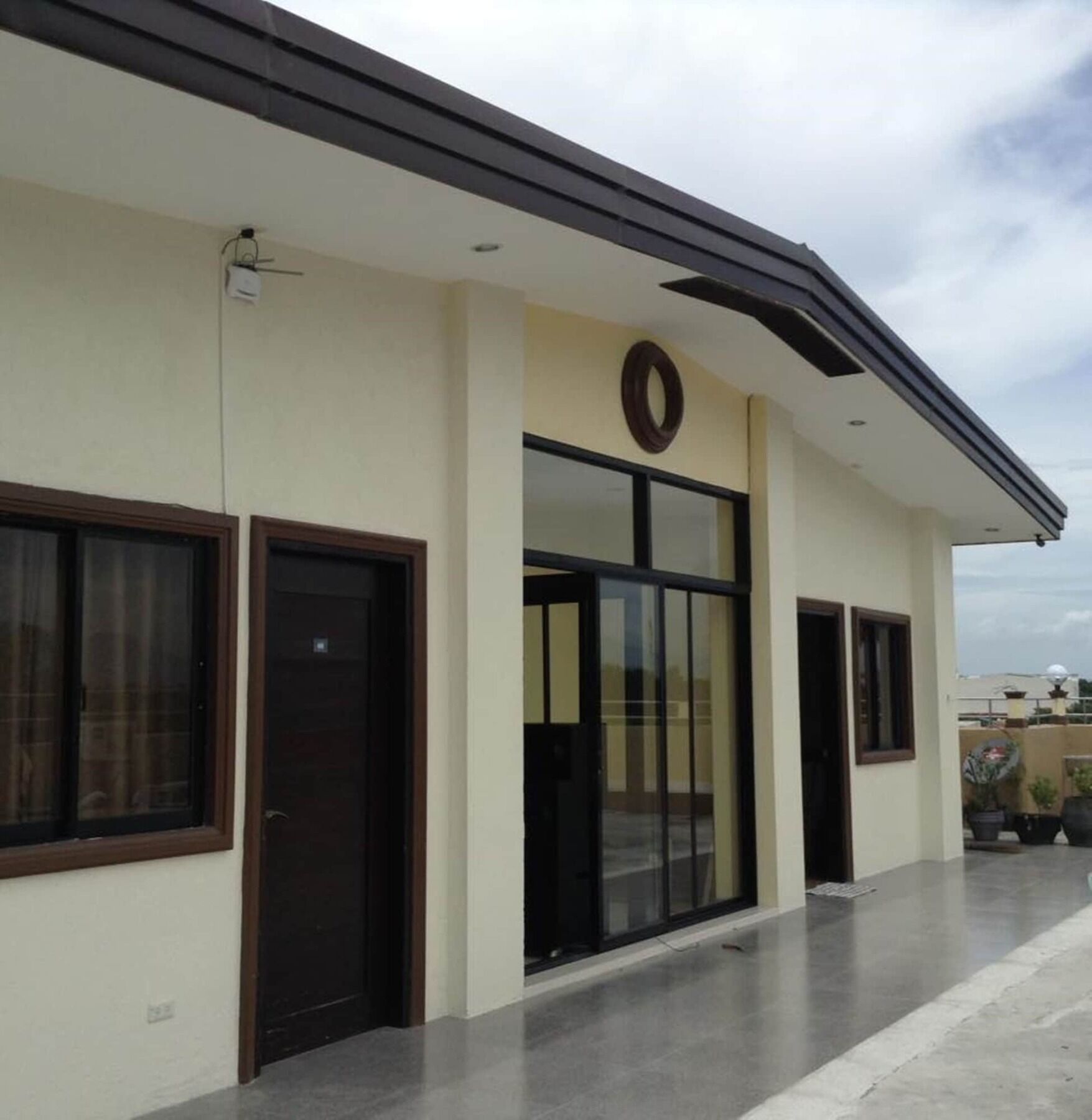 East Square Inn Bacolod Ngoại thất bức ảnh